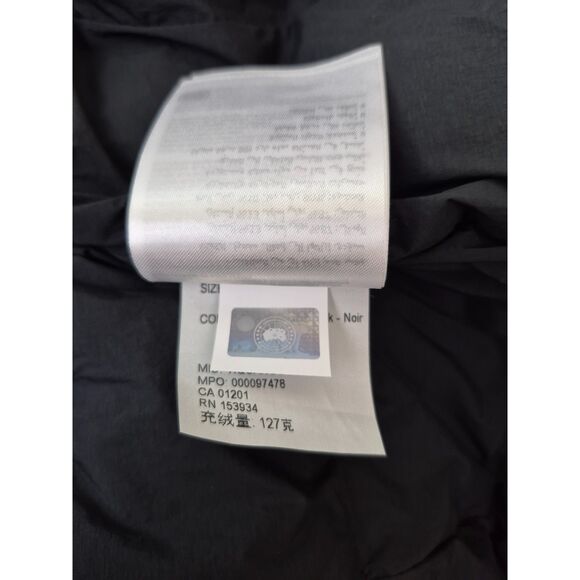 Canada Goose Women's Black Clair 750 Fill Power Down Puffer Coat Size Small - Picture 6 of 7